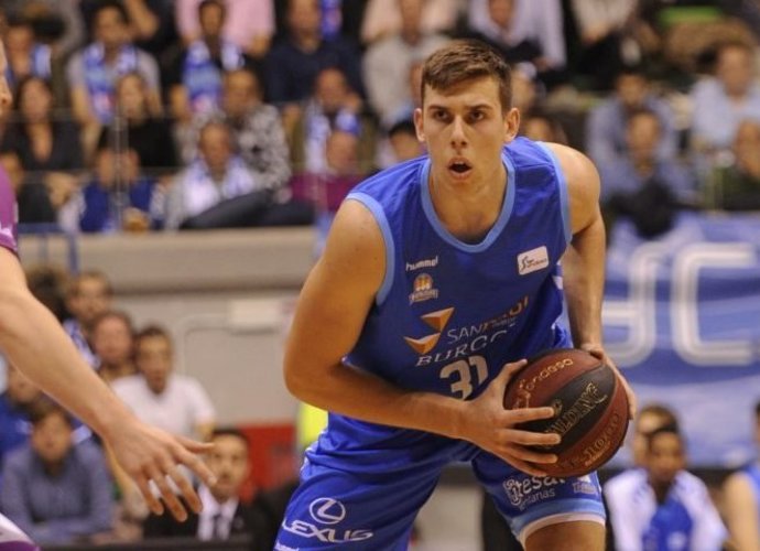 V.Čančaras keliasi į NBA