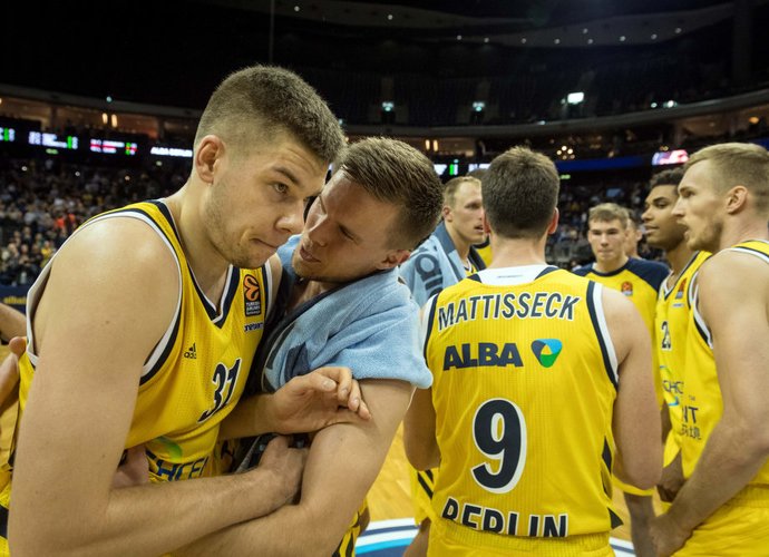 R.Giedraitis yra antras šio sezono Eurolygoje pagal perimtus kamuolius (Scanpix nuotr.)