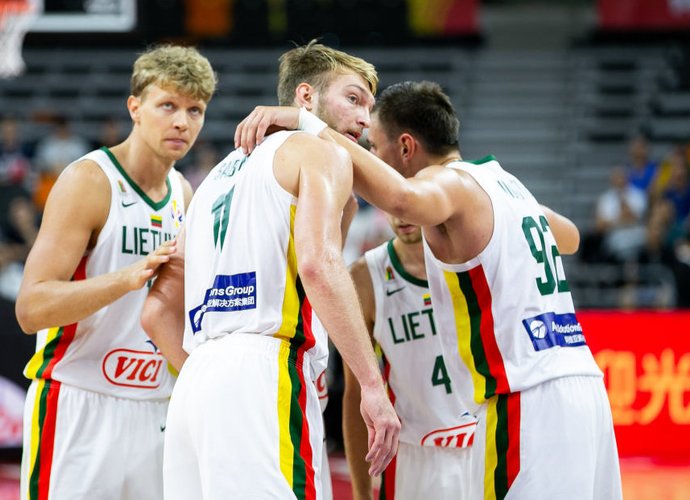 Lietuvos rinktinė olimpiadoje gali žaisti kitą vasarą (BNS nuotr.)