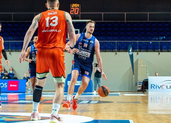 Dž.Slavinskas tempė į priekį jonaviečius