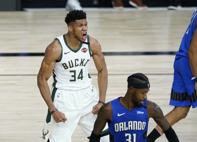 G.Antetokounmpo atkovojo net 20 kamuolių (Scanpix nuotr.)