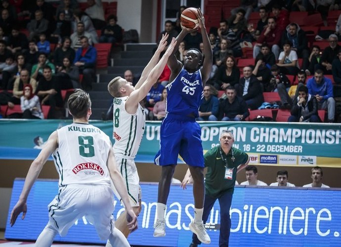 S.Doumbouya keliasi į Limožą (FIBA Europe nuotr.)