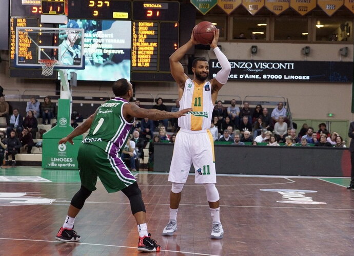 J.Tayloras keliasi į ASVEL ekipą