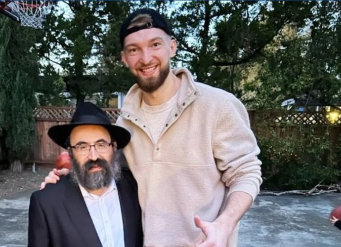 D.Sabonis keičia religiją
