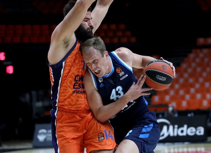 L.Sikma vėl pasižymėjo universalumu (Euroleague.net)