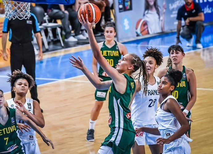 J.Jocytė, A.Čižauskaitė ir A.Zdanevičiūtė nukalė lietuvių pergalę (FIBA Europe nuotr.)
