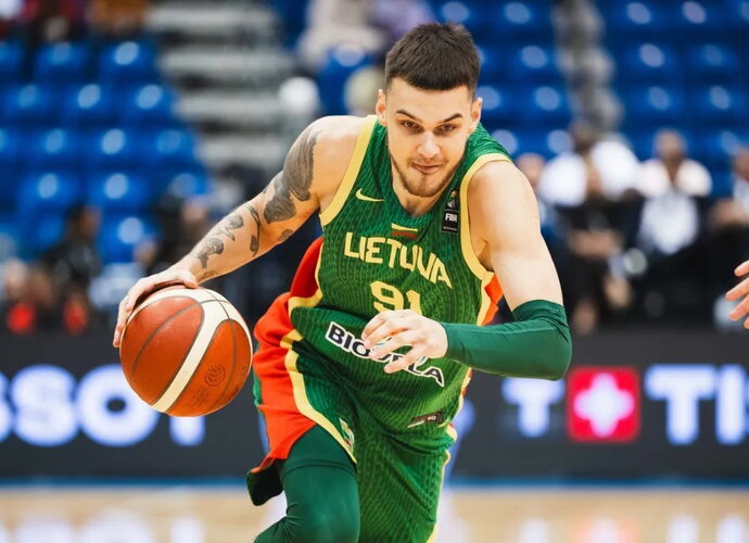 D.Sirvydis liko patenkintas savo pasirodymu pusfinalyje (FIBA nuotr.)