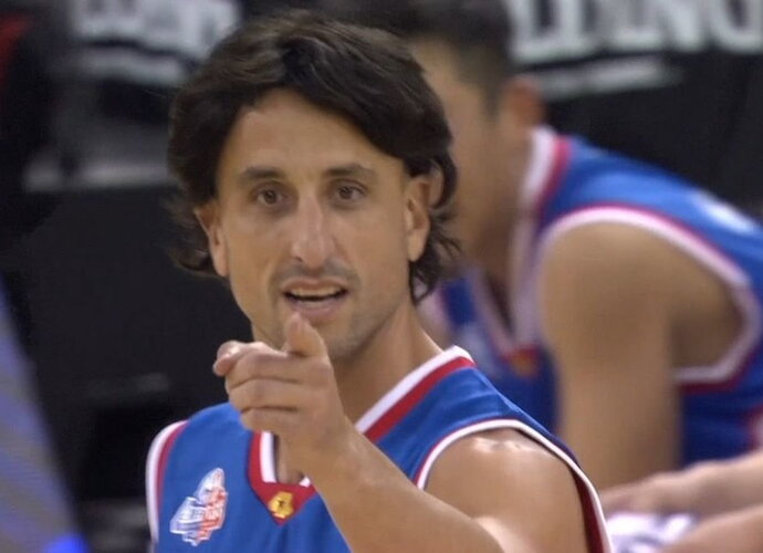 E.Ginobili nusprendė pajuokauti