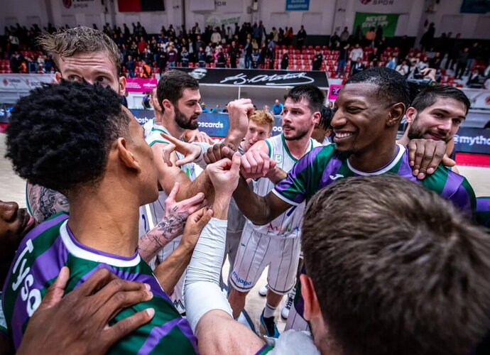 Malagos ekipa yra geriausia turnyre (FIBA nuotr.)