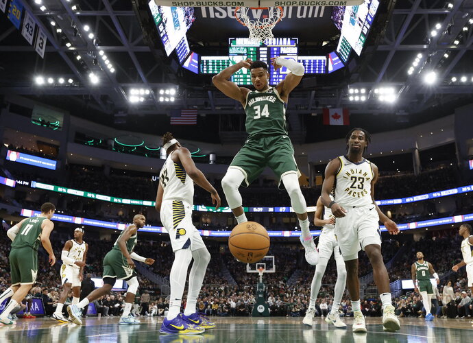G.Antetokounmpo vėl žaidė universaliai (Scanpix nuotr.)
