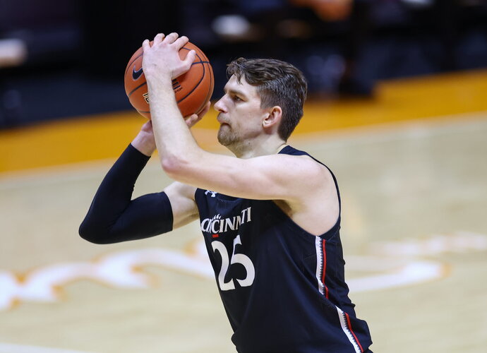 R.Ivanausko karjera NCAA ir toliau pilna komplikacijų (Scanpix nuotr.)