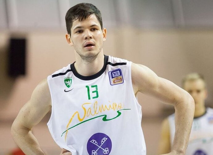 V.Čižauskas šaudė pro šalį