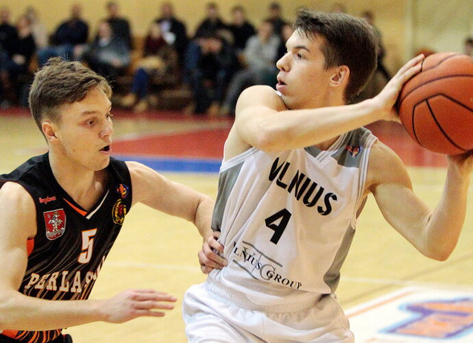 A.Šuliauskas tritaškius šaudė pro šalį (Foto: Augustas Didžgalvis)