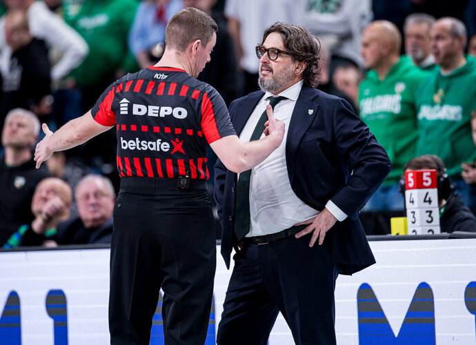 A.Trinchieri turėjo pretenzijų varžovui (Foto: Rokas Lukoševičius)