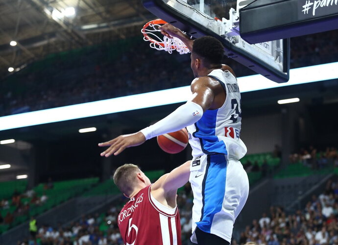 G.Antetokounmpo dominavo prieš latvius