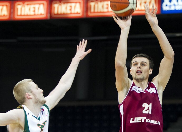 M.Kazonas pataikė 4 tritaškius iš 7  (www.kavolelis.lt)