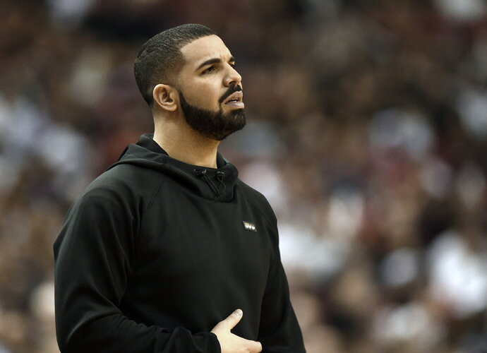Drake'as pasijuokė iš L.Jameso (Scanpix)
