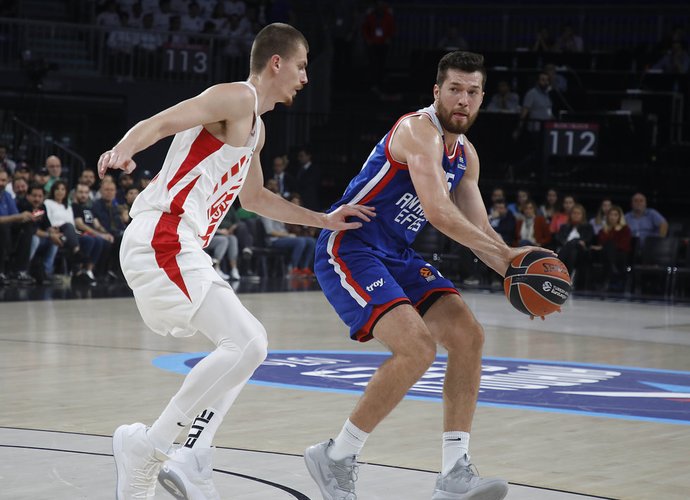 „Anadolu Efes“ teko pažaisti savaite ilgiau (Scanpix nuotr.)