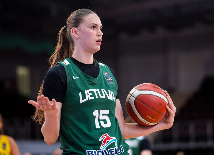 G.Galvanauskaitė įspūdingai kovėsi po krepšiais (FIBA nuotr.)