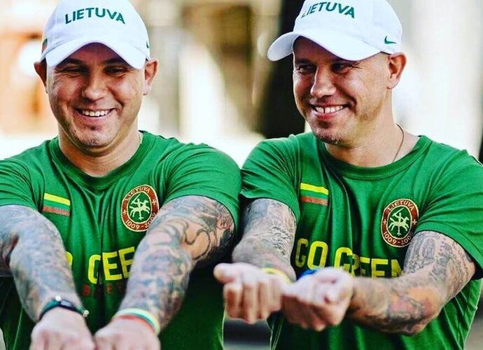 Broliai Maciai dar neatidavė skolos šalies čempionams