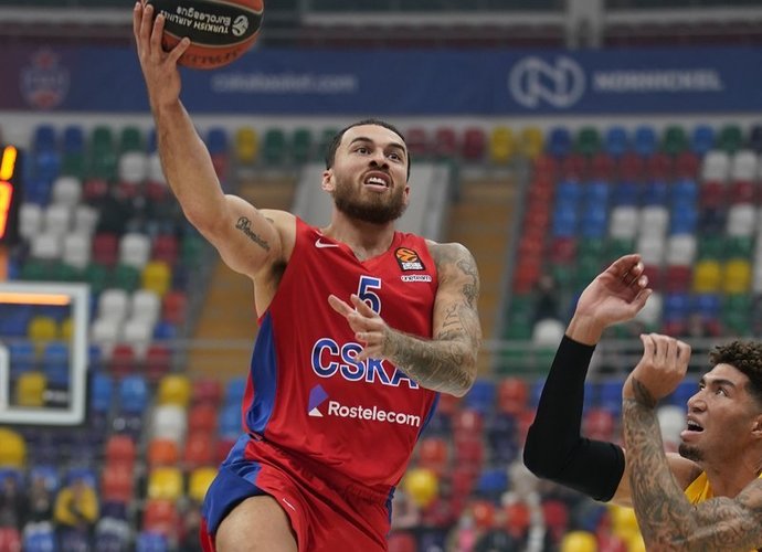 M.Jamesas vedė CSKA į pergalę