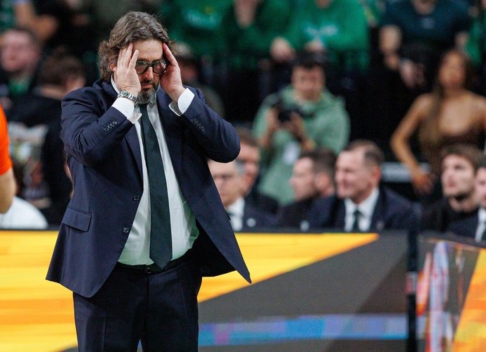 A.Trinchieri ne kartą griebėsi už galvos (BNS nuotr.)