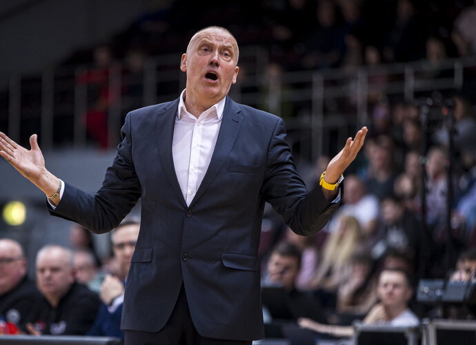 R.Kurtinaitis neteko darbo Alytaus klube (LKL nuotr.)