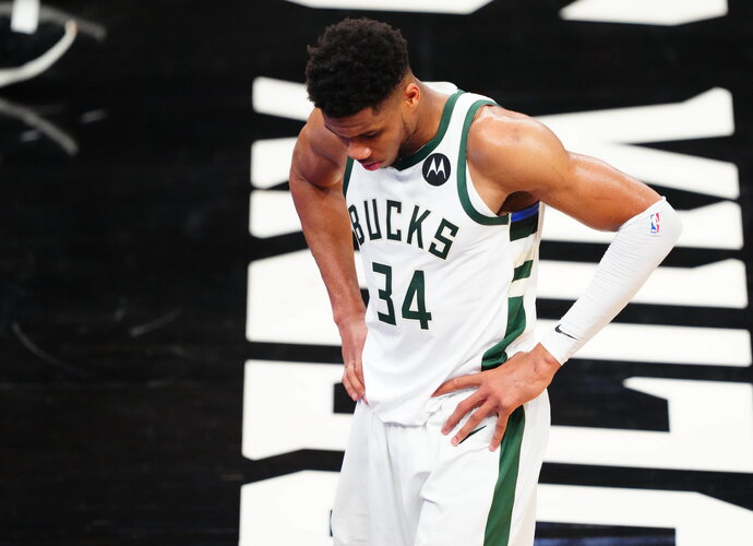 G.Antetokounmpo savo ekipos neišgelbėjo (Scanpix nuotr.)