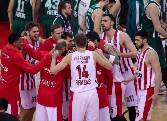 „Olympiacos“ viršijo žaidėjų algoms skirtą biudžeto dalį