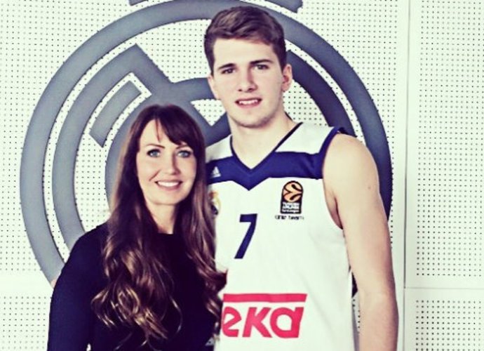 Luka Dončičius su mama palaiko artimą ryšį (Instagram nuotr.)