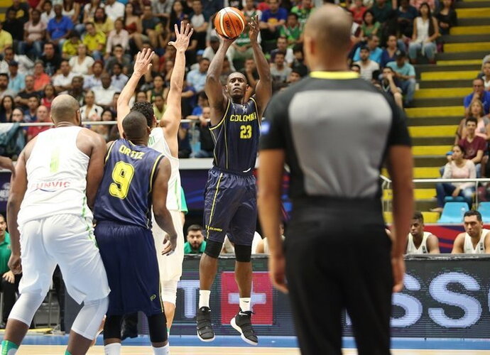 J.Palaciosas pelnė 17 taškų ir sugriebė 9 kamuolius (FIBA nuotr.)