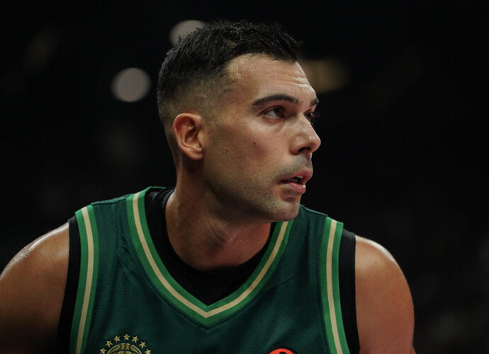 K.Sloukas gali žaisti paskutinius metus (Scanpix nuotr.)