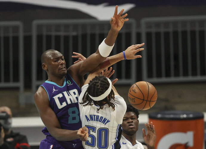 B.Biyombo atsidūrė Vitorijos klubo radare (Scanpix nuotr.)