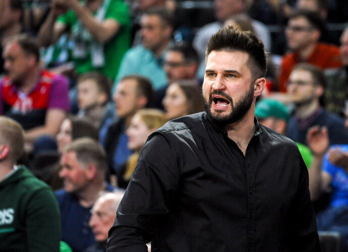 L.Kleiza garsiai apie karjeros pabaigą neskelbė, bet ant parketo jo greičiausiai nematysime (Josvydas Elinskas, Fotodiena.lt)