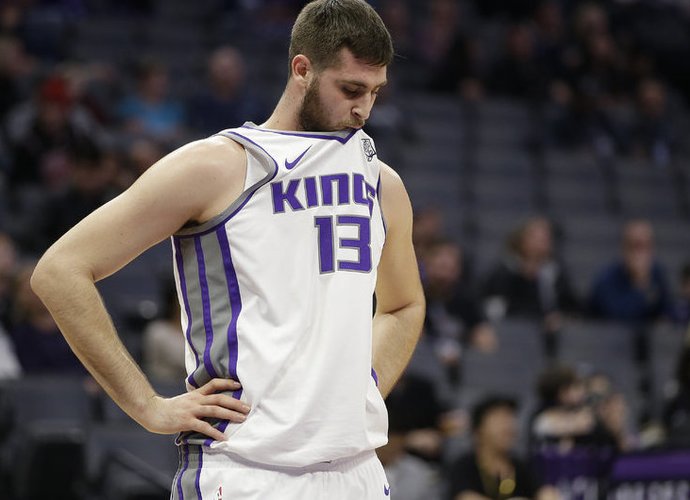 G.Papagiannis liks Portlande (Scanpix nuotr.)