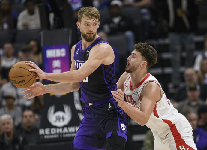 D.Sabonis pranoko mačą kiek anksčiau baigusį turką (Scanpix nuotr.)