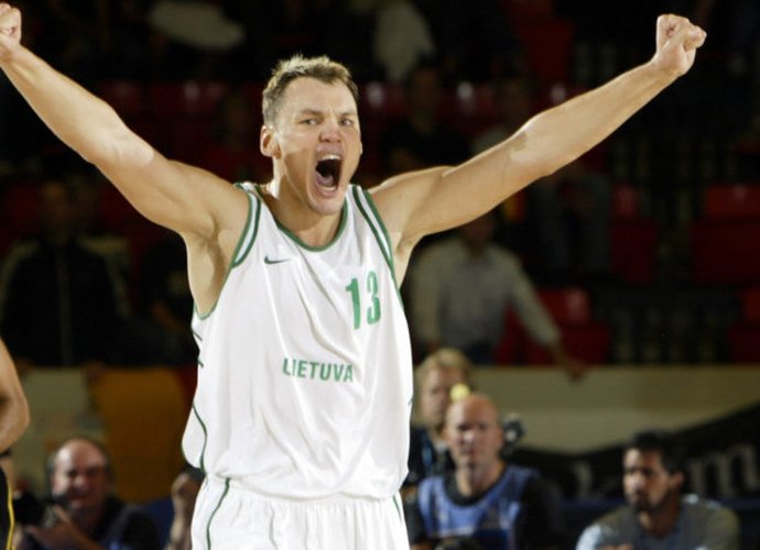 Š.Jasikevičius mače su latviais pataikė esminius baudų metimus (FIBA Europe nuotr.)
