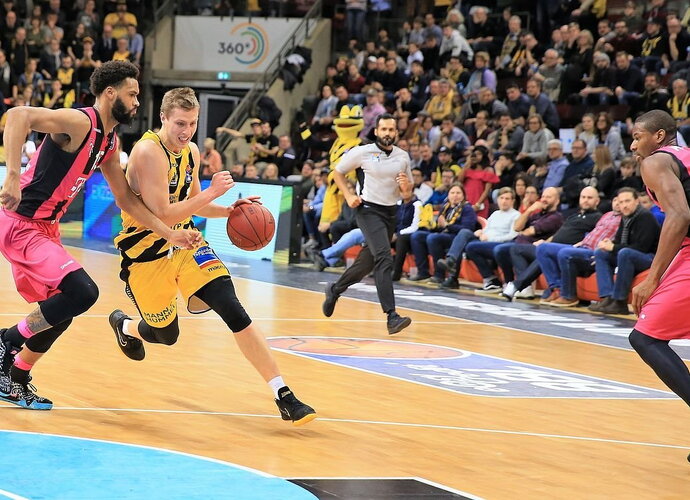 D.Sabeckis per 17 minučių surinko 5 asmenines pražangas