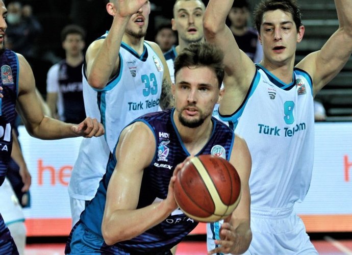 E.Kairys surinko 20 naudingumo balų