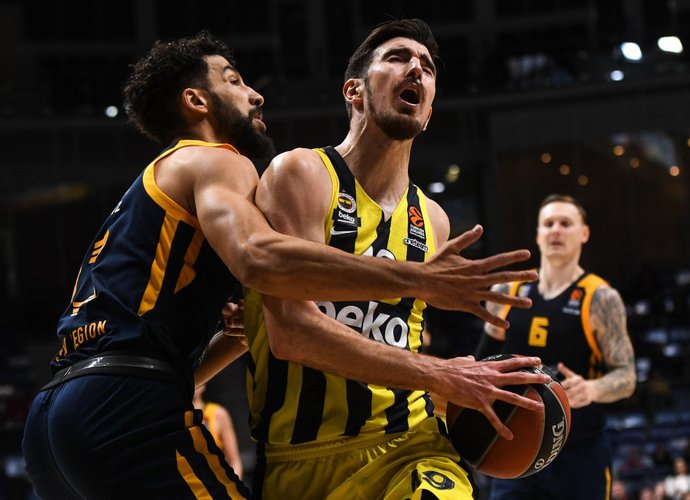 N.De Colo – Italijos klubo dėmesio centre (Scanpix nuotr.)