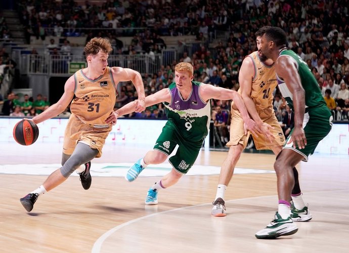 R.Jokubaitis pelnė 7 taškus