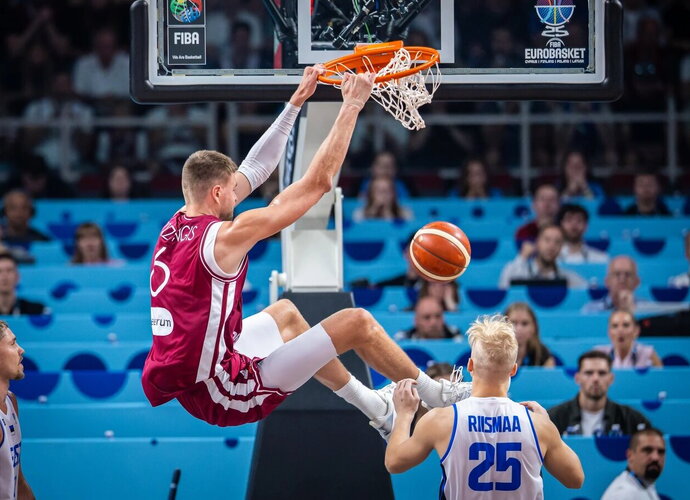 K.Porzingis rinko taškus lemiamu metu (FIBA nuotr.)