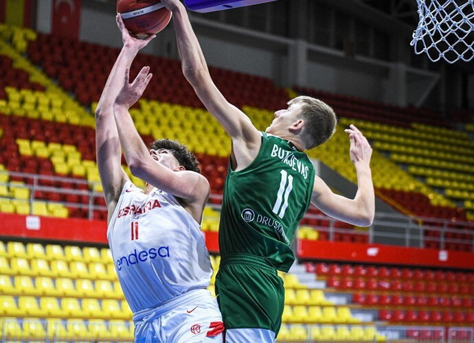 A.Butajevas gerai darbavosi baudos aikštelėje, bet lemiamu metu strigo (FIBA nuotr.)