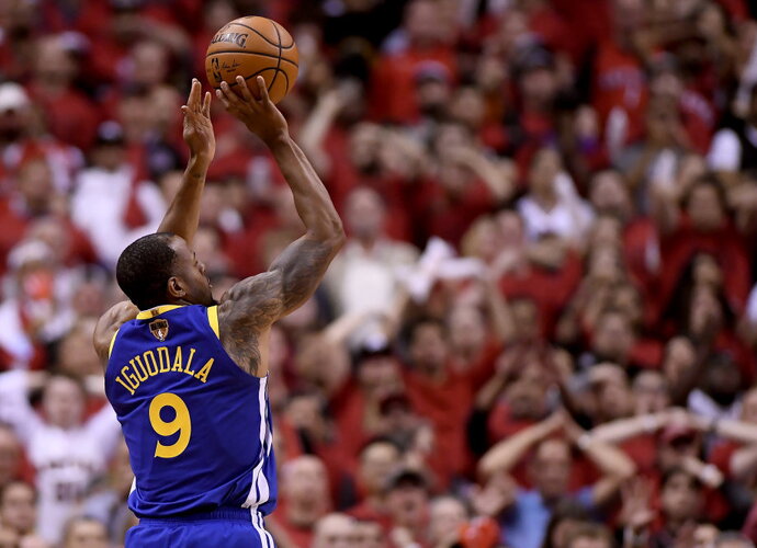 A.Iguodala dar gali grįžti į buvusią ekipą (Scanpix nuotr.)