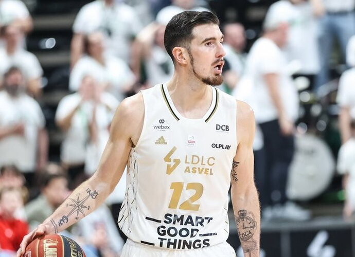 N.De Colo pelnė 16 taškų