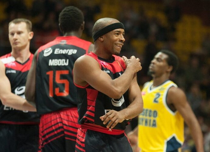 J.Blassingame'as surinko 17 naudingumo balų