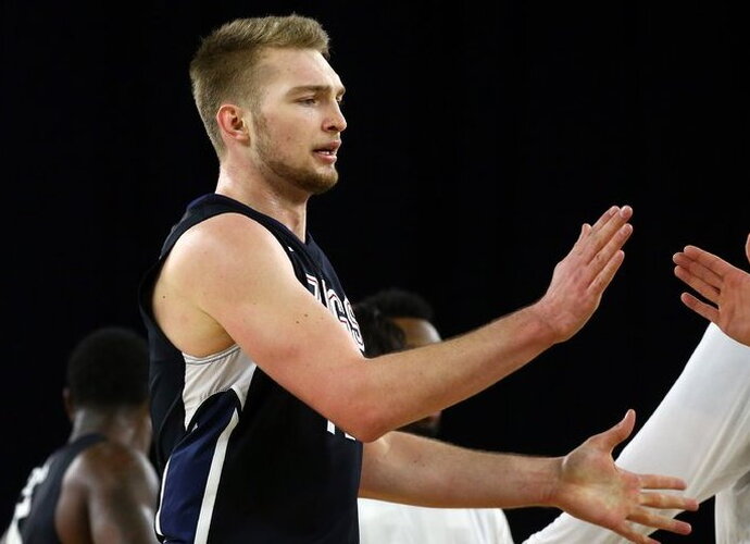 D.Sabonis greitai prisirinko pražangų (Scanpix nuotr.)