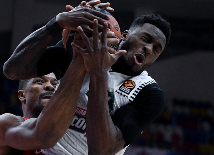 Th.Antetokounmpo grįžta į NBA (Scanpix nuotr.)