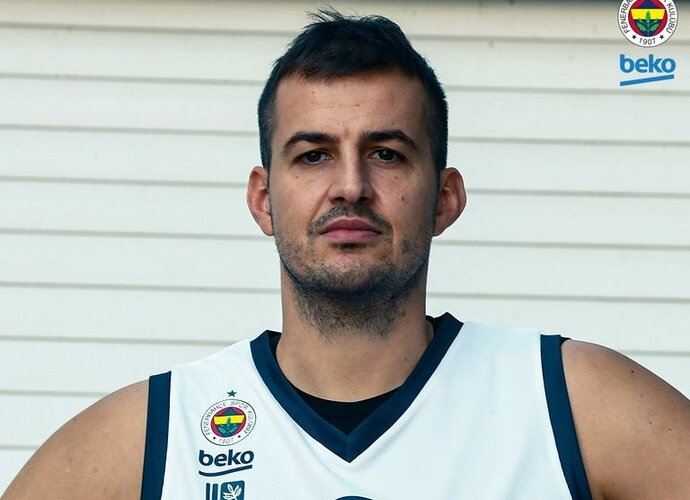 N.Bjelica baigė karjerą