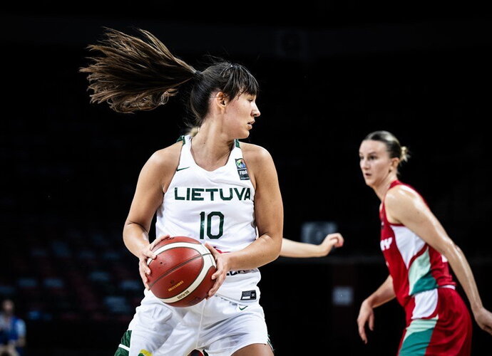 Lietuvės – sutriuškintos (FIBA Europe nuotr.)